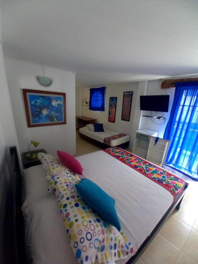 Cartagena Hotel Plaza De La Trinidad מראה חיצוני תמונה