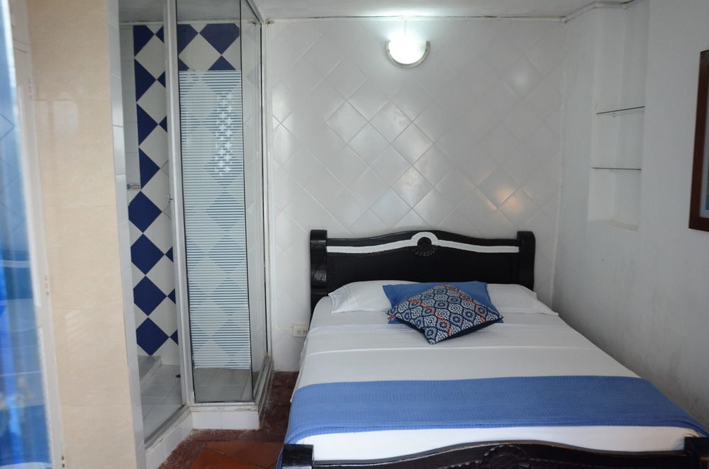 Cartagena Hotel Plaza De La Trinidad מראה חיצוני תמונה